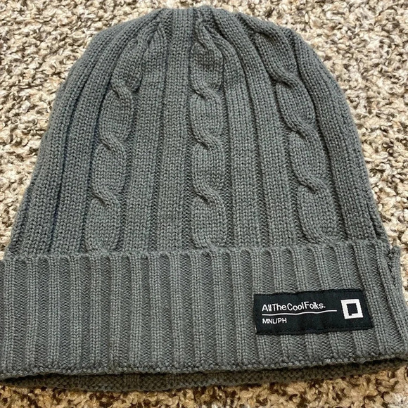 Penshoppe All the Cool Folks Grey Knit Beanie Hat - Picture 1 of 5